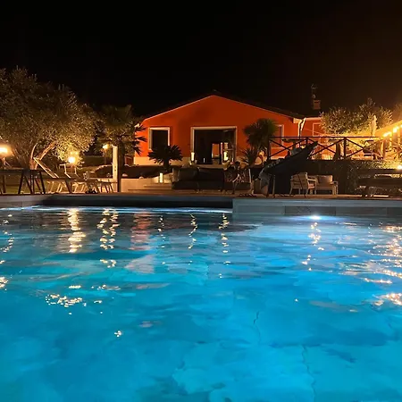Aparthotel Agriturismo Il Maniero Appt N1 Mazzangrugno